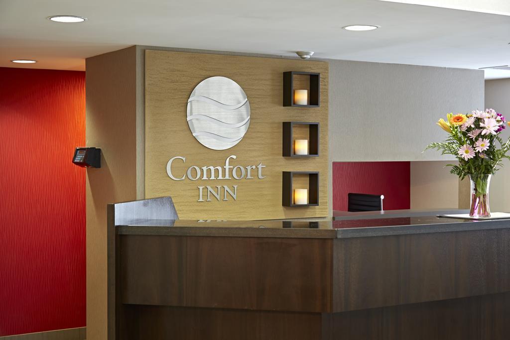 Comfort Inn South Shore Boucherville Exterior foto